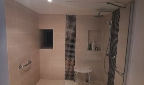 Adaptation d'une salle de bain PMR à Villelongue-Dels-Monts